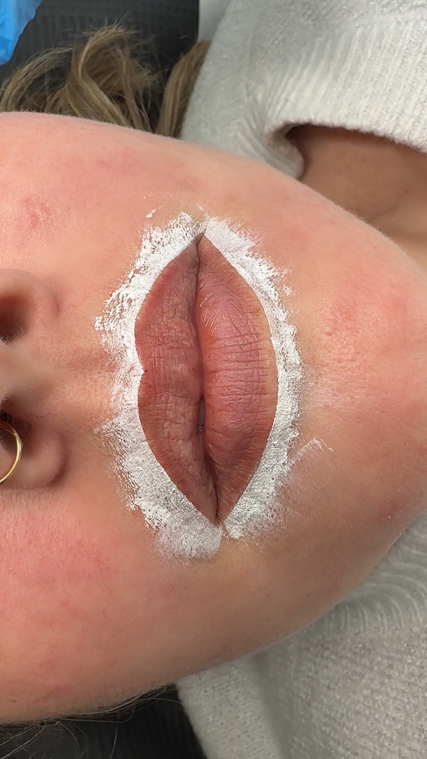 Clown White - Cream base for Lip and Brows Contours-65g