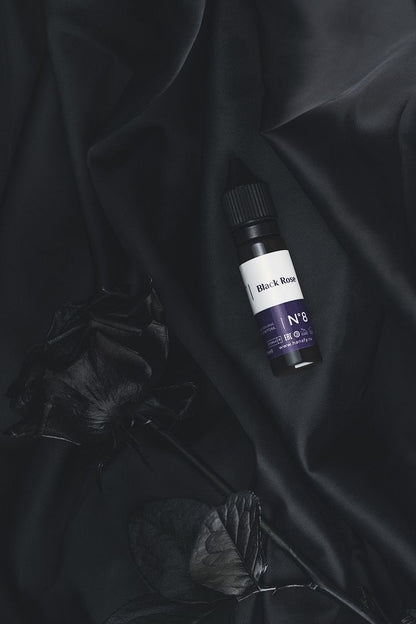 N8 Black Rose